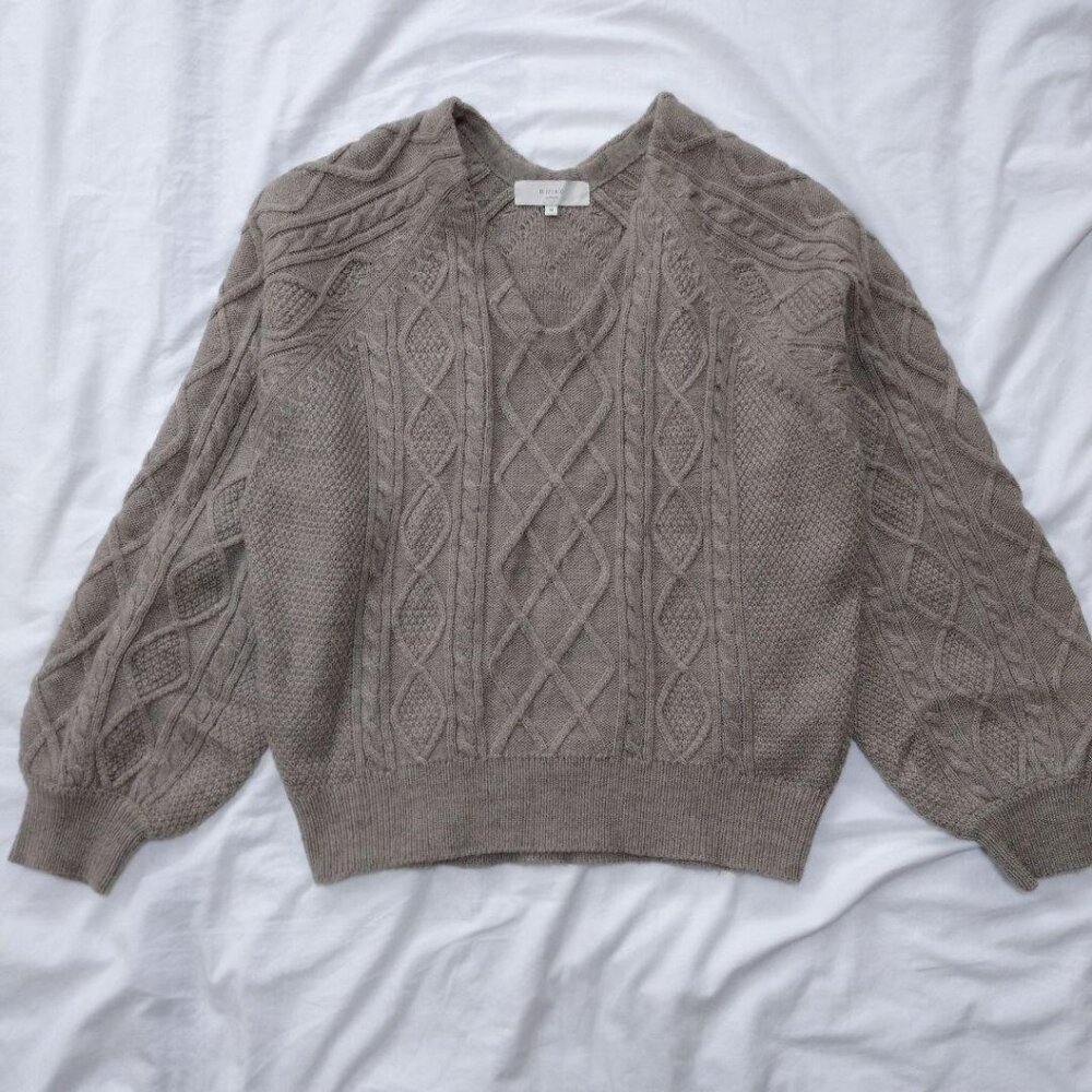 Beute Cable Knit Sweater Gray